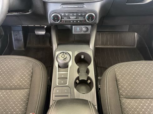 Certified 2023 Ford Escape Active AWD/4WD image 10
