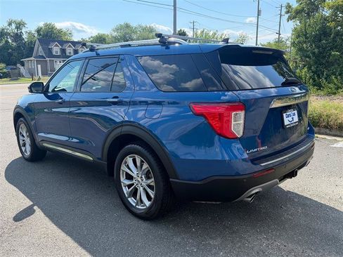 Used 2021 Ford Explorer Limited w/ Equipment Group 301A AWD/4WD image 3