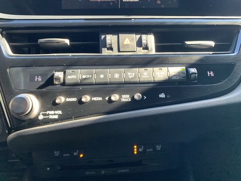 Used 2022 Lexus ES 350 F Sport image 29