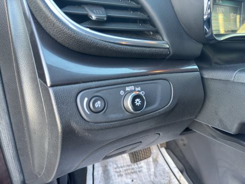 Used 2018 Buick Encore Preferred image 15