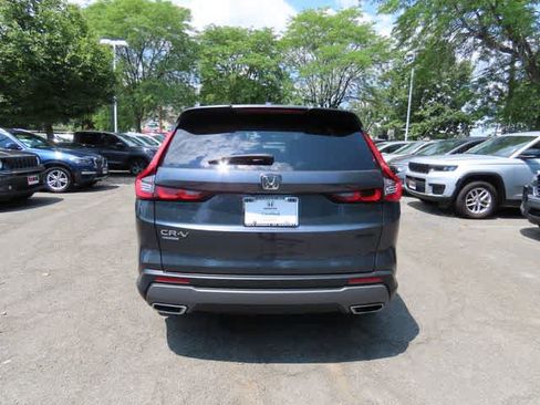 Used 2025 Honda CR-V Sport image 5