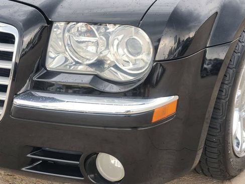 Used 2006 Chrysler 300 C w/ Sound Group II RWD image 8