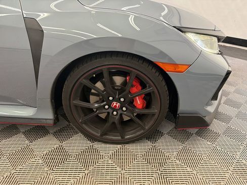 Used 2020 Honda Civic Type R image 12