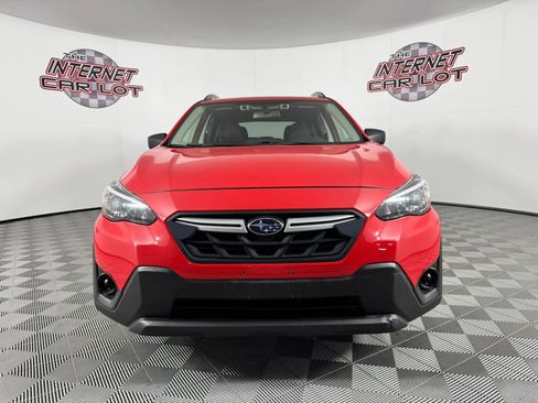Used 2021 Subaru Crosstrek 2.0i image 2