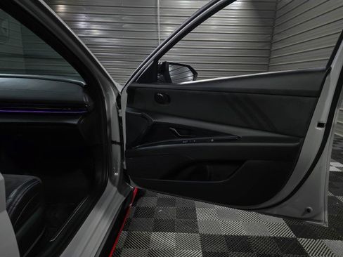 Used 2025 Hyundai Elantra N image 32