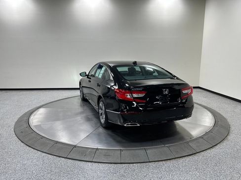 Used 2018 Honda Accord EX-L image 9