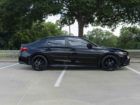 Used 2024 Honda Civic Sport image 10
