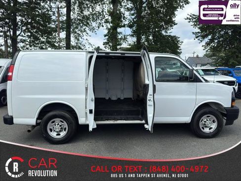 Used 2020 Chevrolet Express 2500 w/ Driver Convenience Package image 9