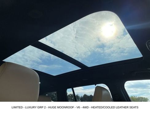 Certified 2024 Jeep Grand Cherokee Limited w/ Luxury Tech Group II image 5