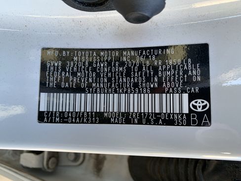 Used 2019 Toyota Corolla LE image 36