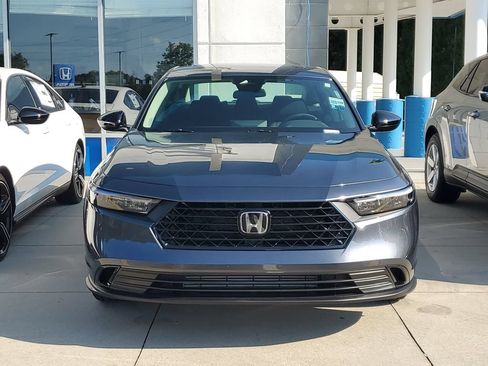 New 2026 Honda Accord SE image 2