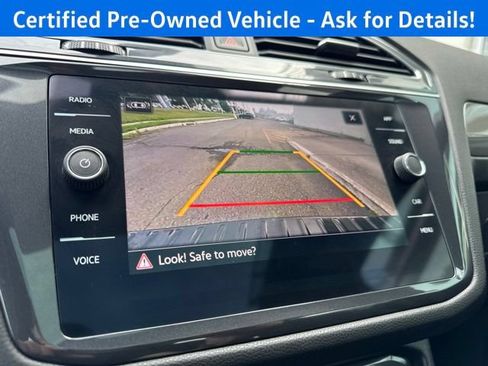 Certified 2023 Volkswagen Tiguan SE R-Line AWD/4WD image 15