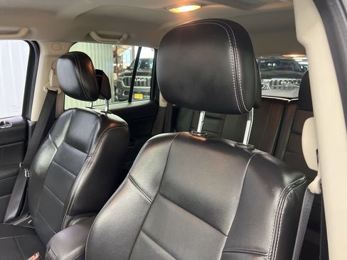 Used 2013 Jeep Compass Limited image 16