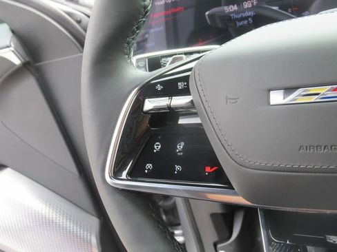 New 2026 Cadillac Lyriq V image 19