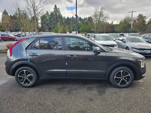New 2026 Kia Niro LX FWD image 4