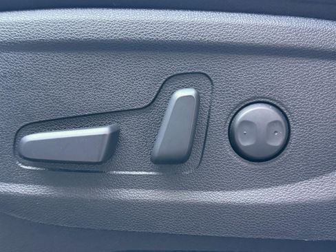 Used 2025 Kia Telluride S image 25