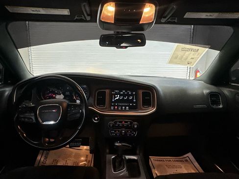 Used 2022 Dodge Charger R/T RWD image 10