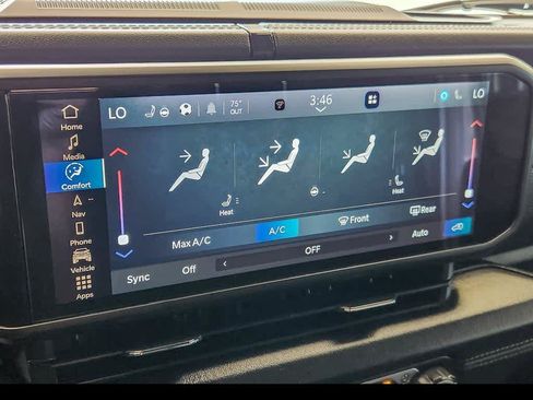 Used 2024 Jeep Wrangler Unlimited Rubicon 4xe w/ Technology Group AWD/4WD image 16