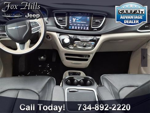 Used 2020 Chrysler Pacifica Limited image 14