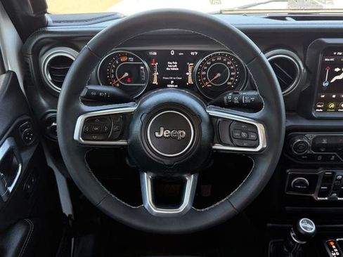 Used 2023 Jeep Wrangler Unlimited Sahara AWD/4WD image 12