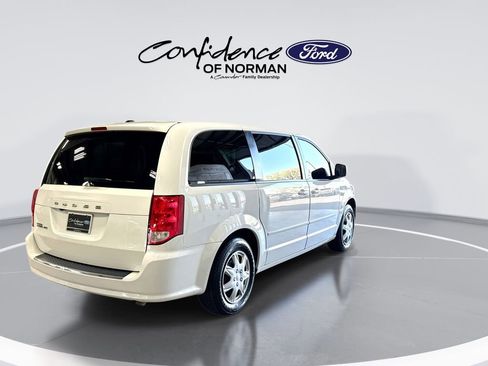 Used 2017 Dodge Grand Caravan SE w/ Power Window Group image 8