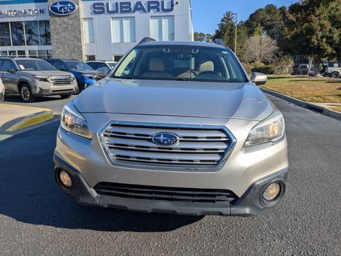 Used 2017 Subaru Outback 2.5i Premium image 9