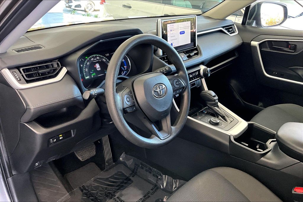 Certified 2024 Toyota RAV4 LE AWD/4WD image 17