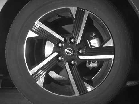 Used 2025 Nissan Sentra SV FWD image 13