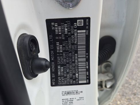 Used 2018 Honda Civic EX-L image 30