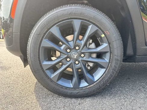 New 2026 Jeep Grand Cherokee Limited AWD/4WD image 12