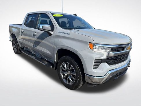 Used 2024 Chevrolet Silverado 1500 LT AWD/4WD image 3