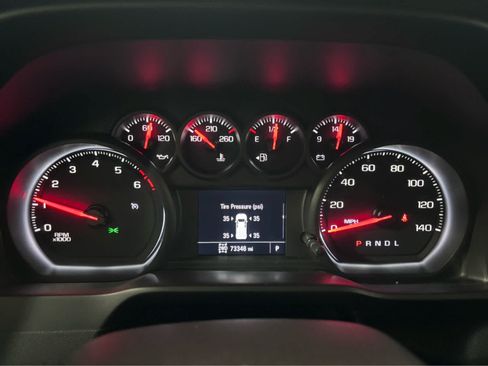 Used 2019 Chevrolet Silverado 1500 Custom w/ Custom Convenience Package AWD/4WD image 26