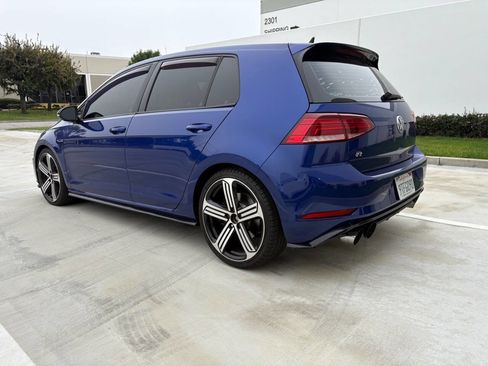 Used 2018 Volkswagen Golf R 4-Door image 4