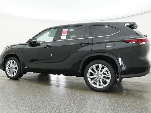 New 2026 Toyota Highlander Limited image 20