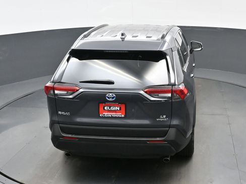 Used 2022 Toyota RAV4 LE AWD/4WD image 37