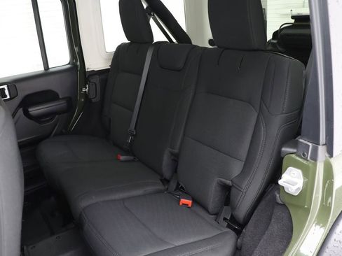 Used 2021 Jeep Wrangler Unlimited Sport image 12