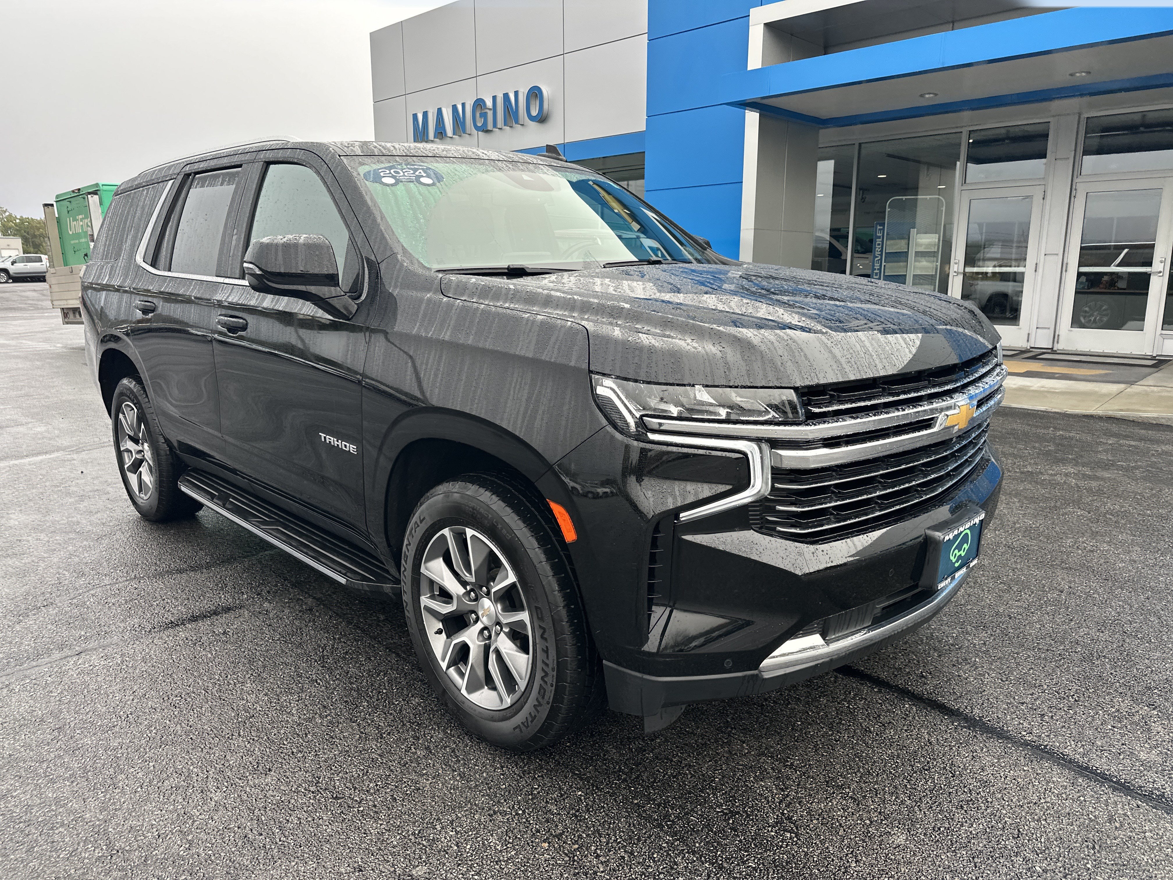 Certified 2024 Chevrolet Tahoe LT w/ LT Signature Package AWD/4WD image 2
