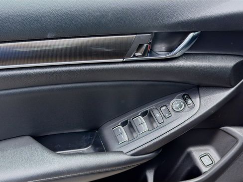 Used 2022 Honda Accord Sport Special Edition image 16