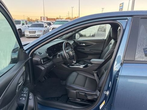 Certified 2024 Buick Envista Sport Touring w/ Convenience II Package image 14