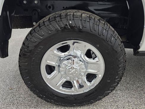 Used 2023 RAM 2500 Tradesman w/ Chrome Appearance Group AWD/4WD image 34