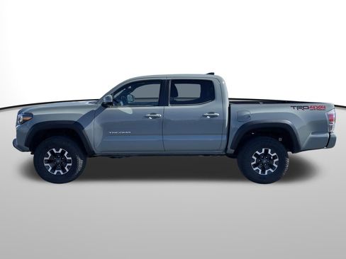 Used 2023 Toyota Tacoma TRD Off-Road w/ TRD Premium Off Road Package image 8