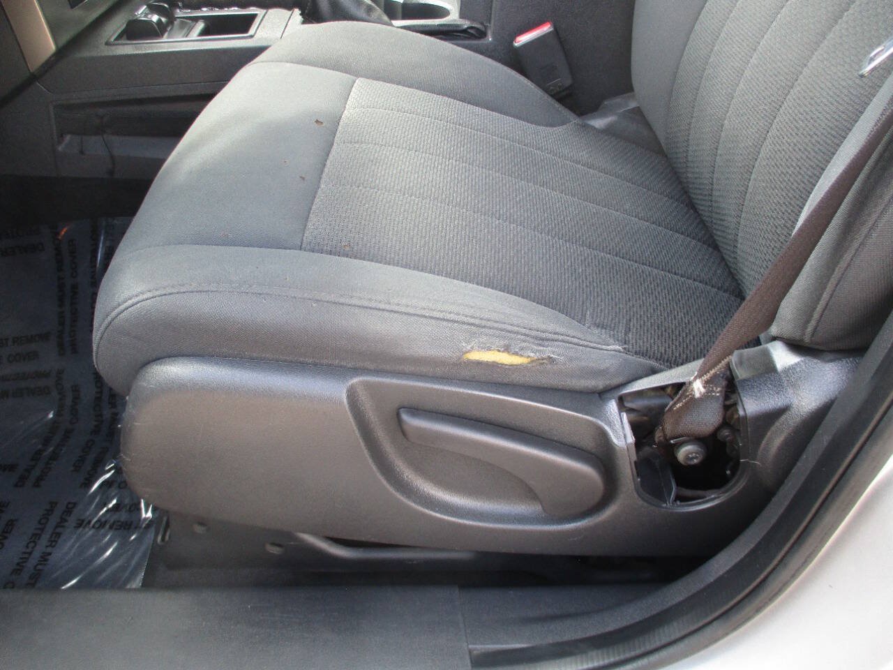 Used 2011 Jeep Liberty Sport AWD/4WD image 12