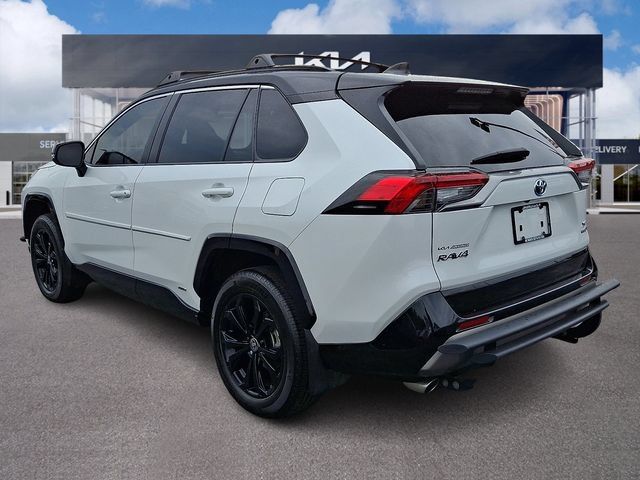Used 2023 Toyota RAV4 XSE AWD/4WD image 4