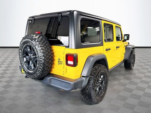 Used 2020 Jeep Wrangler Unlimited Willys image 4