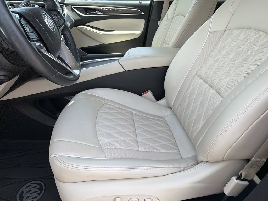 Used 2023 Buick Enclave Avenir FWD image 13