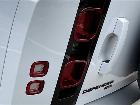Certified 2023 Land Rover Defender 130 SE image 23