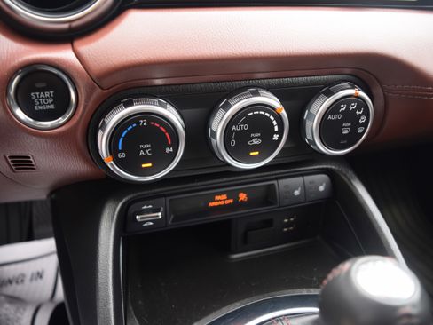 Used 2019 MAZDA MX-5 Miata RF Grand Touring w/ GT-S Package image 11