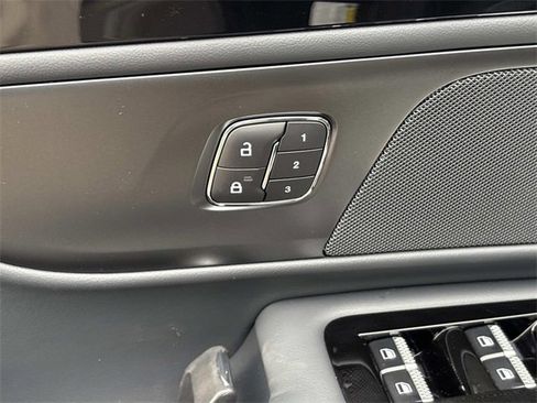 New 2026 Lincoln Nautilus Premier w/ Jet Appearance Package image 20