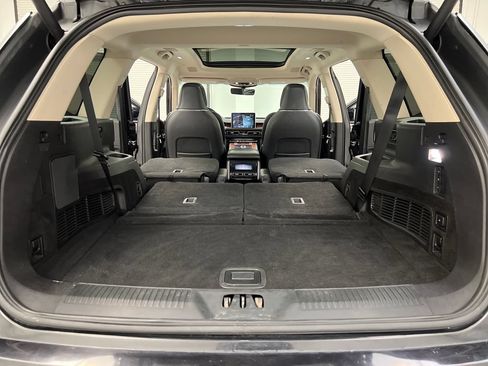 Used 2021 Lincoln Aviator Reserve w/ Equipment Group 208A AWD/4WD image 44
