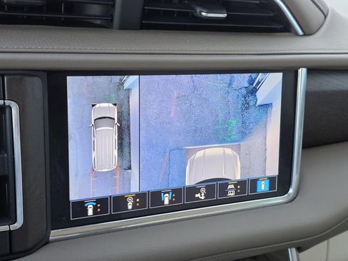 Used 2021 GMC Yukon Denali w/ Denali Premium Package image 21